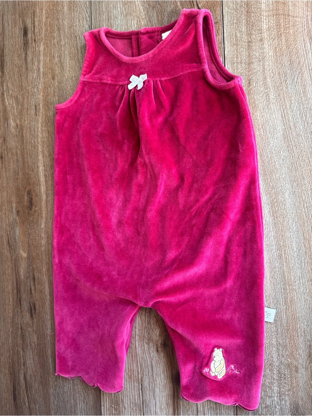 Winnie the Pooh Disney Classic Pooh velour romper baby 3 mos